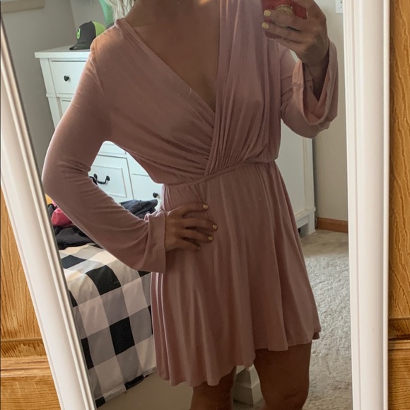 Pink Deep V mini dress - Picture 2 of 3